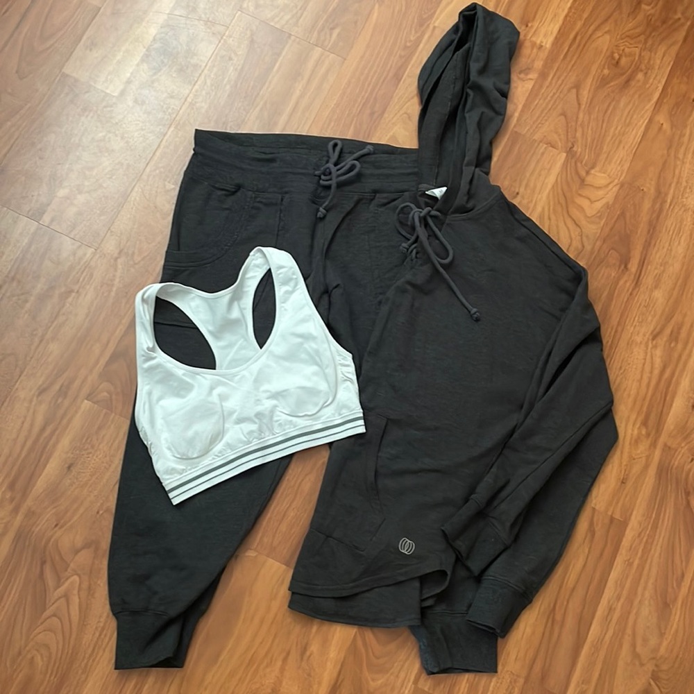 Balance collection, women